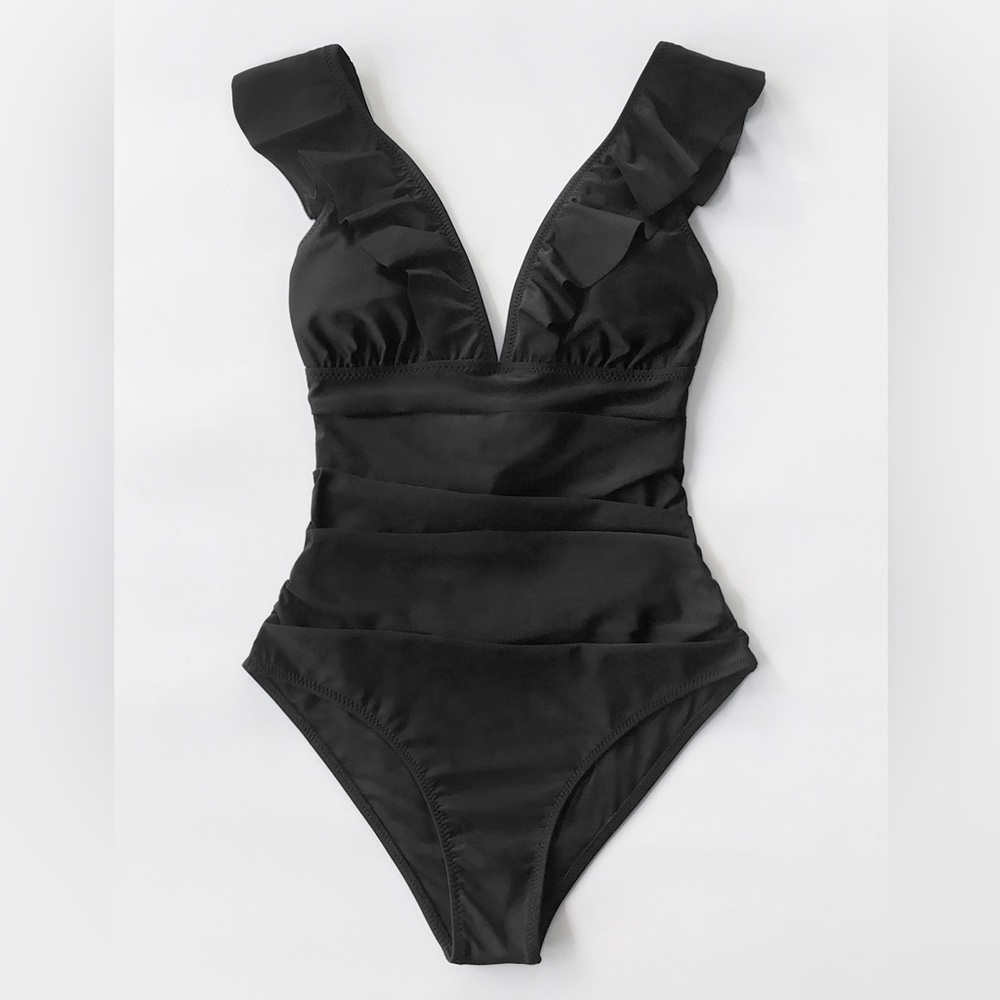 NEW Cupshe Summer Seaside Ruffle Ruched Plunge Gathered Black One Piece-Size XL